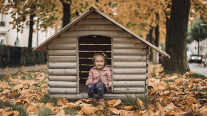 Cette cabane pour enfants déclenche une plainte et une décision de justice "trop visible depuis la rue selon la mairie