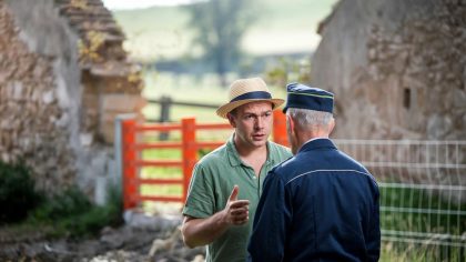 Confrontation rurale ou respect du patrimoine? Il voulait rénover sa clôture, il se heurte à un mur de règlementations et de tensions locales après la découverte d'un ancien mur en pierres