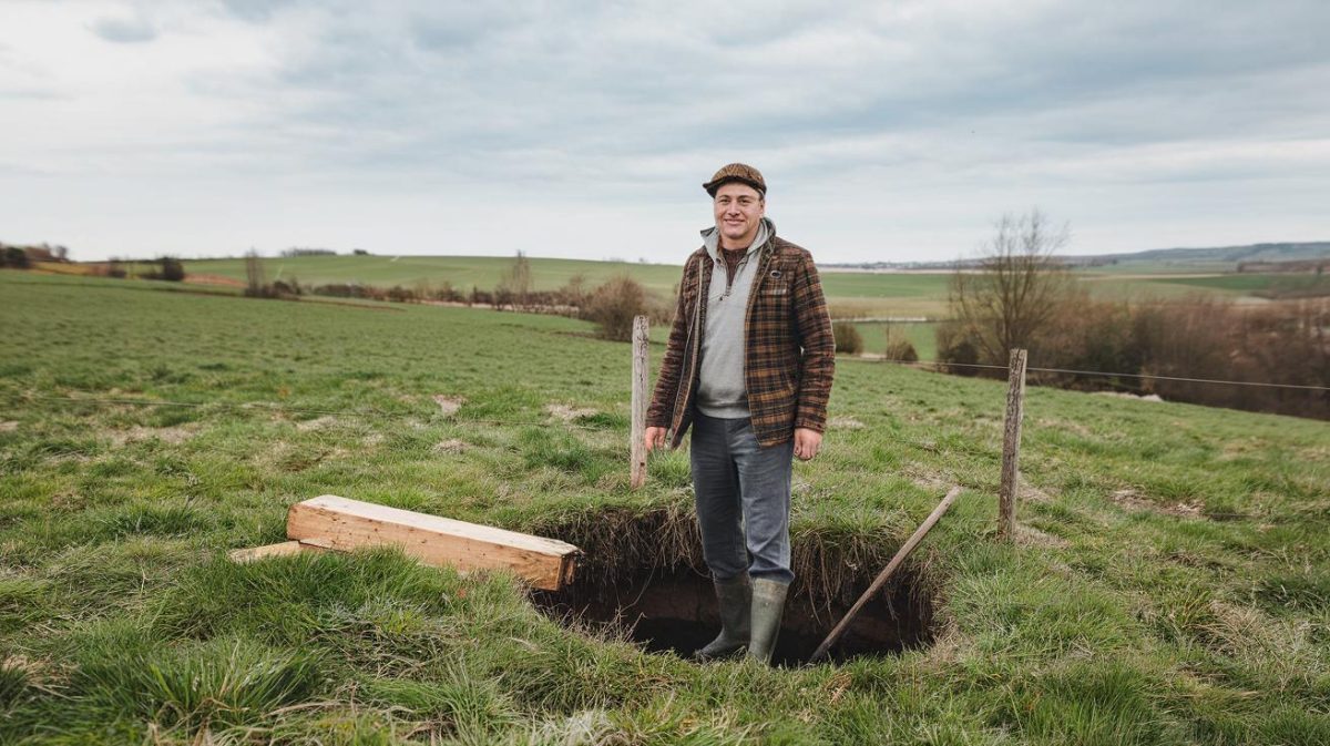 Il a découvert un puits sous sa grange : “je pensais avoir de la chance, mais ils ont parlé de pollution potentielle et tout condamné”