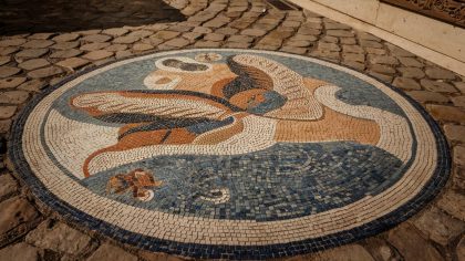 Il tombe sur une mosaïque sous la terre arable “j’ai perdu mon droit de culture… et mon droit de me taire”