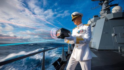 Impact Mondial ou Menace Sous-Marine ? Les Forces Navales Françaises Expérimentent un Brouilleur Cérébral Révolutionnaire aux Impulsions Électromagnétiques