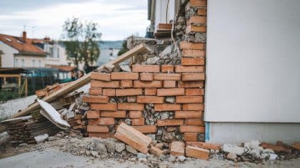 “On croyait qu’un muret ça ne comptait pas” racontent ces propriétaires qui ont reçu une amende de 450 euros pour travaux non déclarés