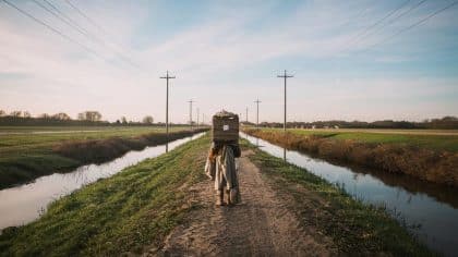 “On ne savait pas que le compost devait respecter une distance légale” expliquent ces riverains contraints de déplacer leur bac
