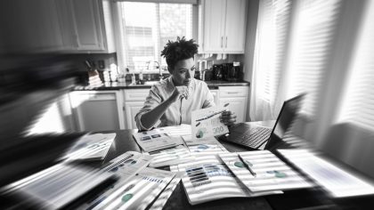 Plongée au cœur du système : Mon premier trimestre avec le RSA, entre soulagement et perplexité financière