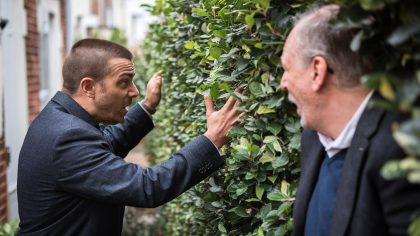 Un conflit éclate entre voisins pour une haie trop haute qui prive de soleil “ils ont appelé la mairie sans même venir m’en parler” regrette le propriétaire