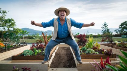 Un passionné de potager fabrique une terrasse en bois et reçoit une sanction "ils considèrent que c’est une extension taxable c’est une honte" raconte-t-il