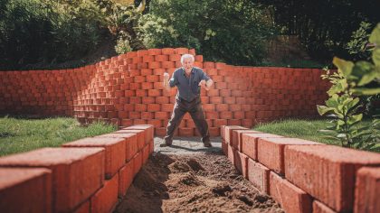 Un retraité est sanctionné pour avoir refait son mur de soutènement "ils considèrent que c’est une construction neuve non déclarée c’est absurde" proteste-t-il